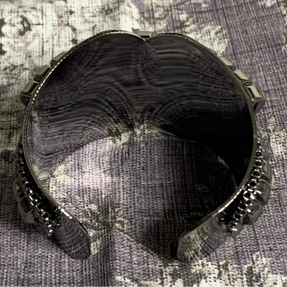 Brand New Metal Statement Cuff Bracelet - Picture 10 of 12